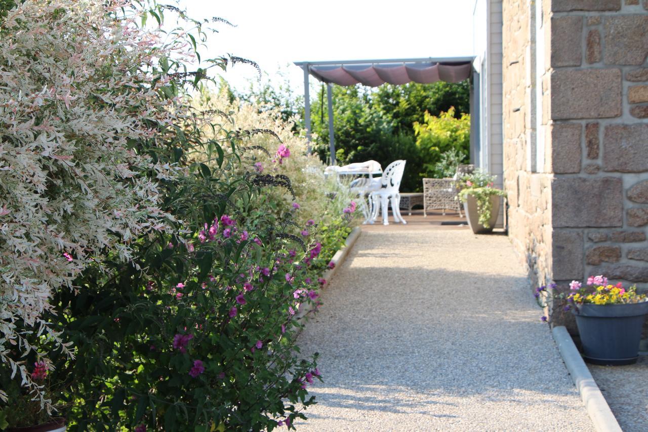 Gite D'Anne Et Ulysse Sept-Freres Exterior photo